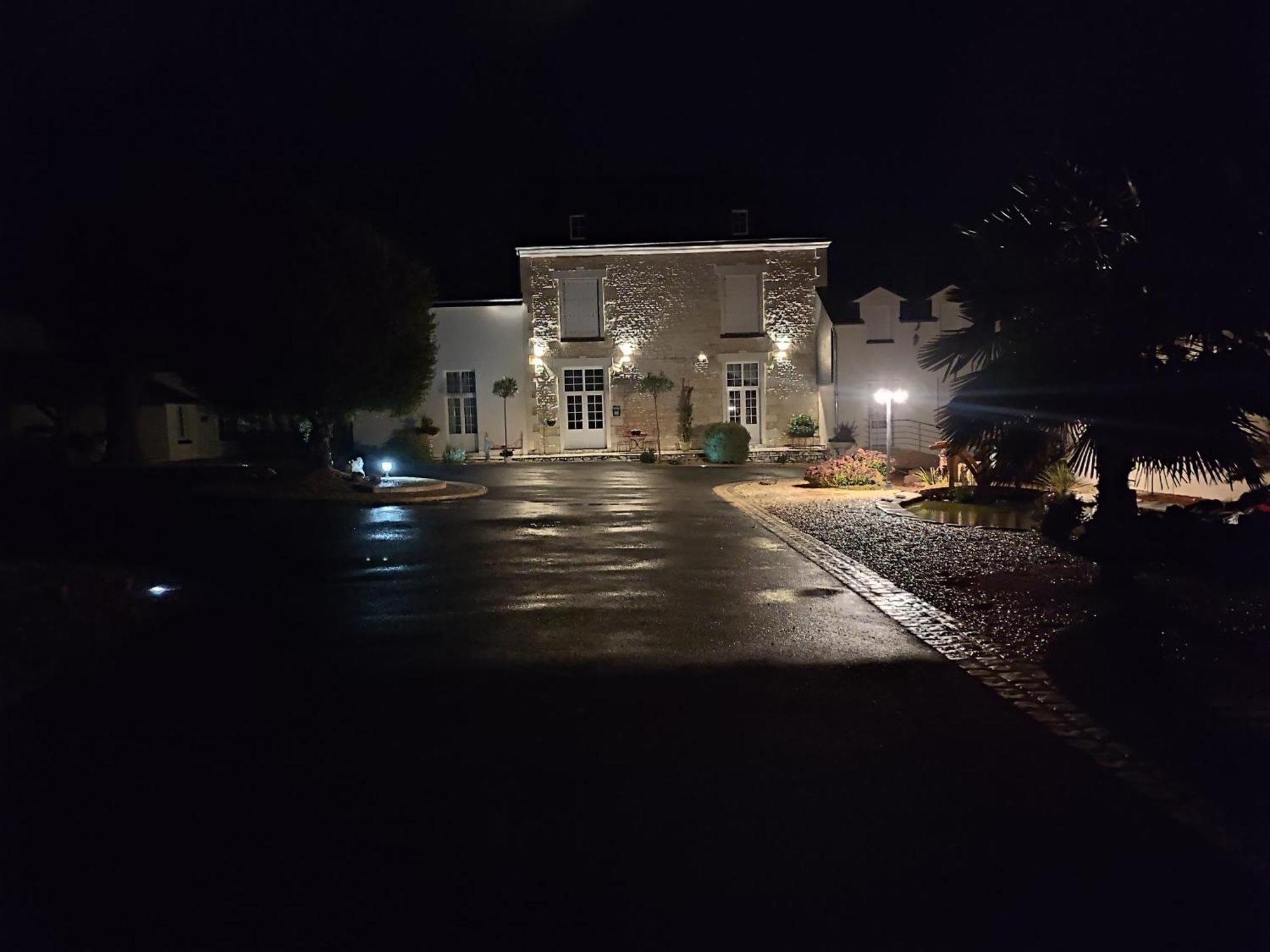 La Maison D'alida Nueil-sous-Faye